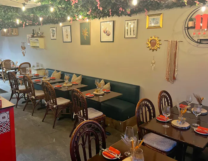Aioli Restaurant by Chris Finnigan