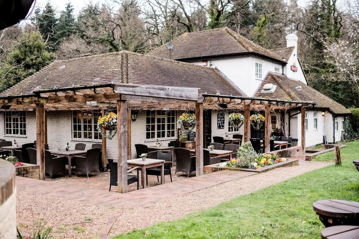The Jolly Farmer Pub & Kitchen