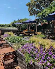 The Connaught Pub & Kitchen