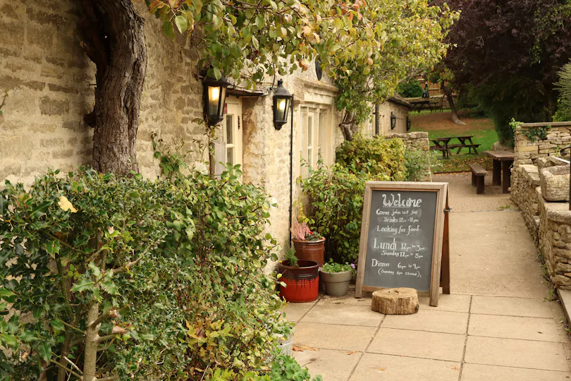 The Fox and Hounds