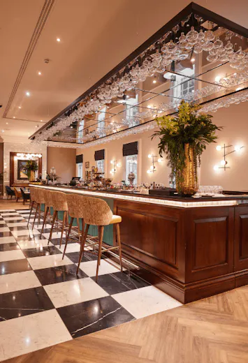 Reunion Bar