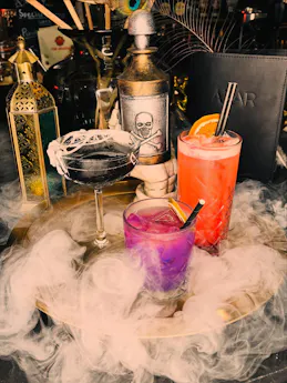 Azar Lounge