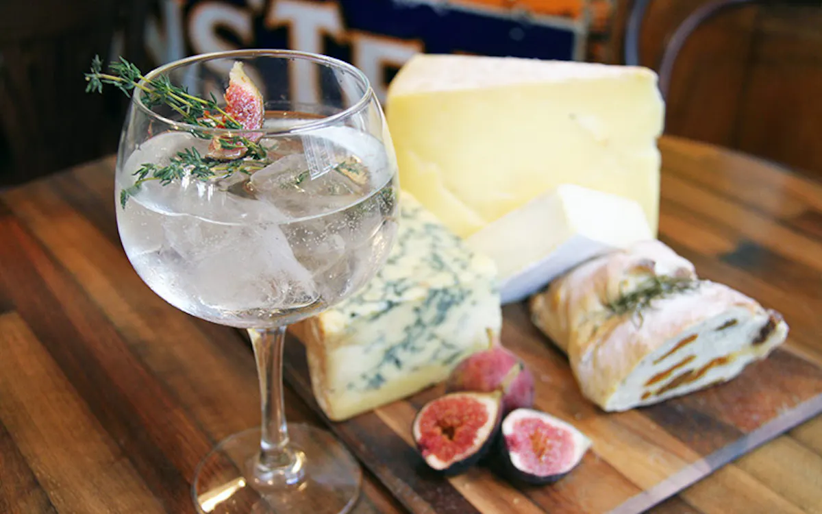 London Gin Club at The Star at Night