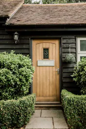 The Sword Inn Hand