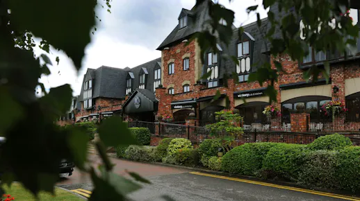 Village Pub & Grill - Wirral