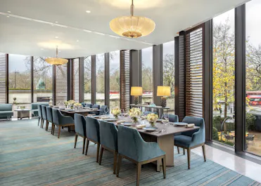 Pavyllon Lounge at Four Seasons London Park Lane