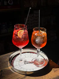 AMÒ