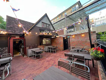 Eatnua Riverside Kingston