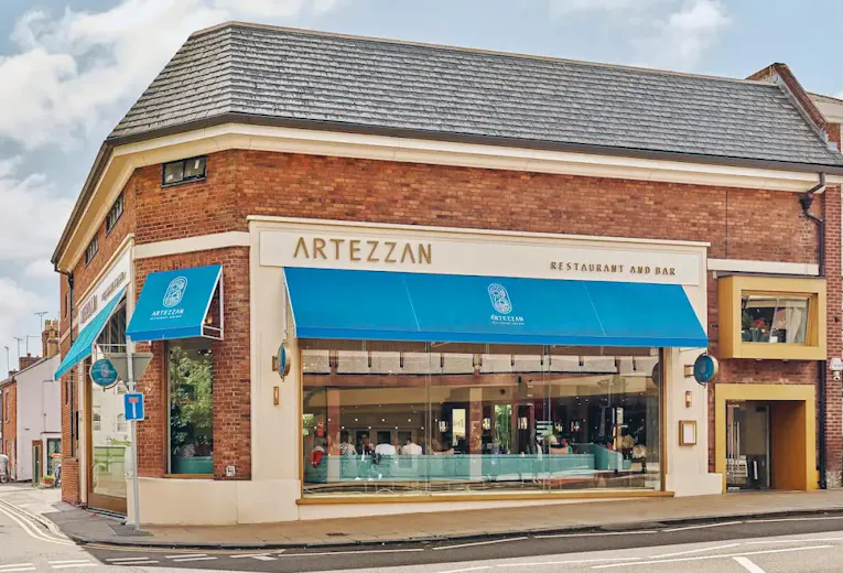 Artezzan Restaurant & Bar