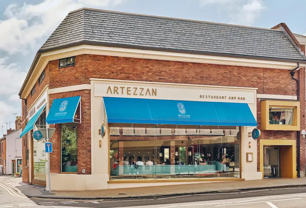 Artezzan Restaurant & Bar