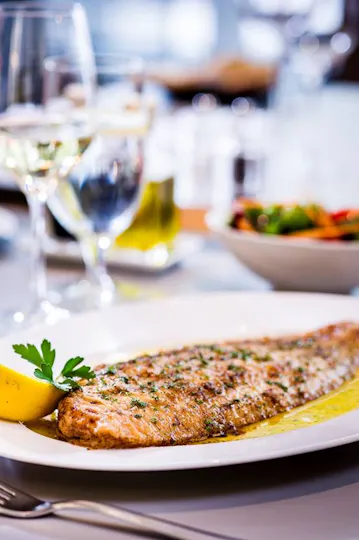 Golden Arrow Bar and Restaurant