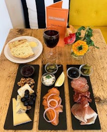 Cafe Tangerine at Institut Français