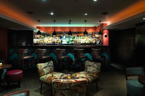 Benares (bar)
