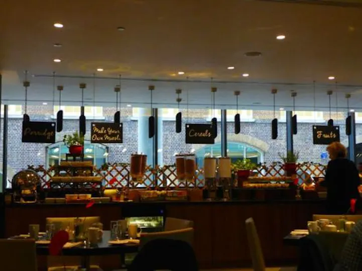 City Café at the Doubletree by Hilton London