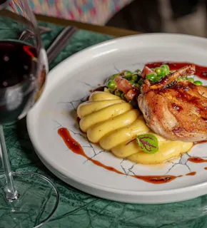 Divino Enoteca