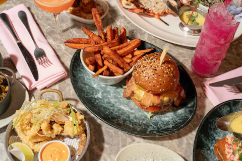 Kids Eat Free - Burger & Lobster