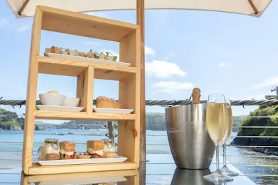 South Sands Hotel Restaurant & Bar