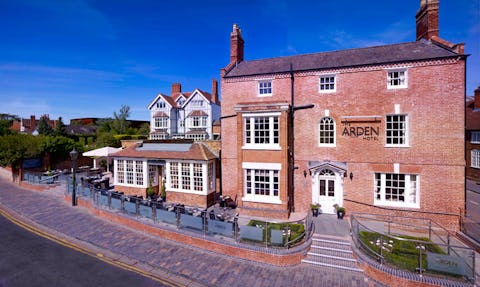 Arden Hotel