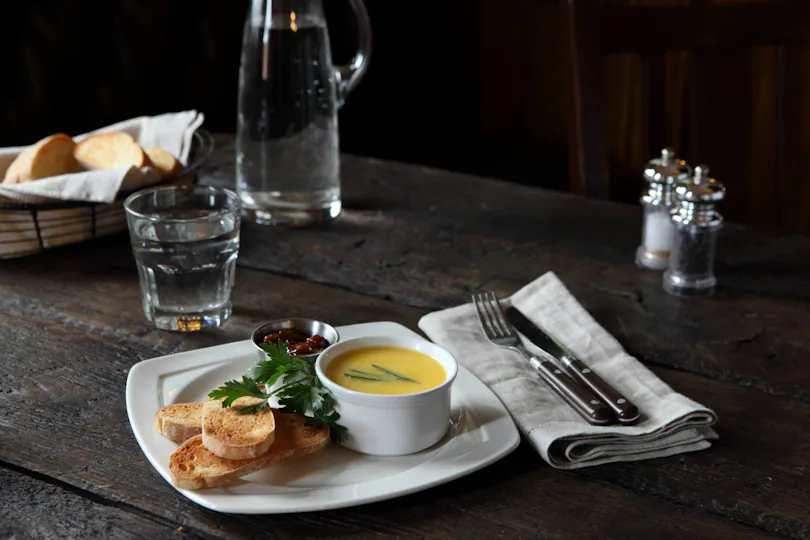 The White Lion - James Street