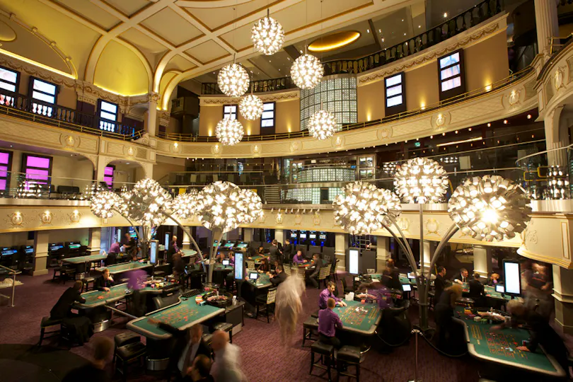 Heliot at The Hippodrome