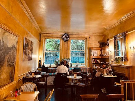 Montparnasse Café