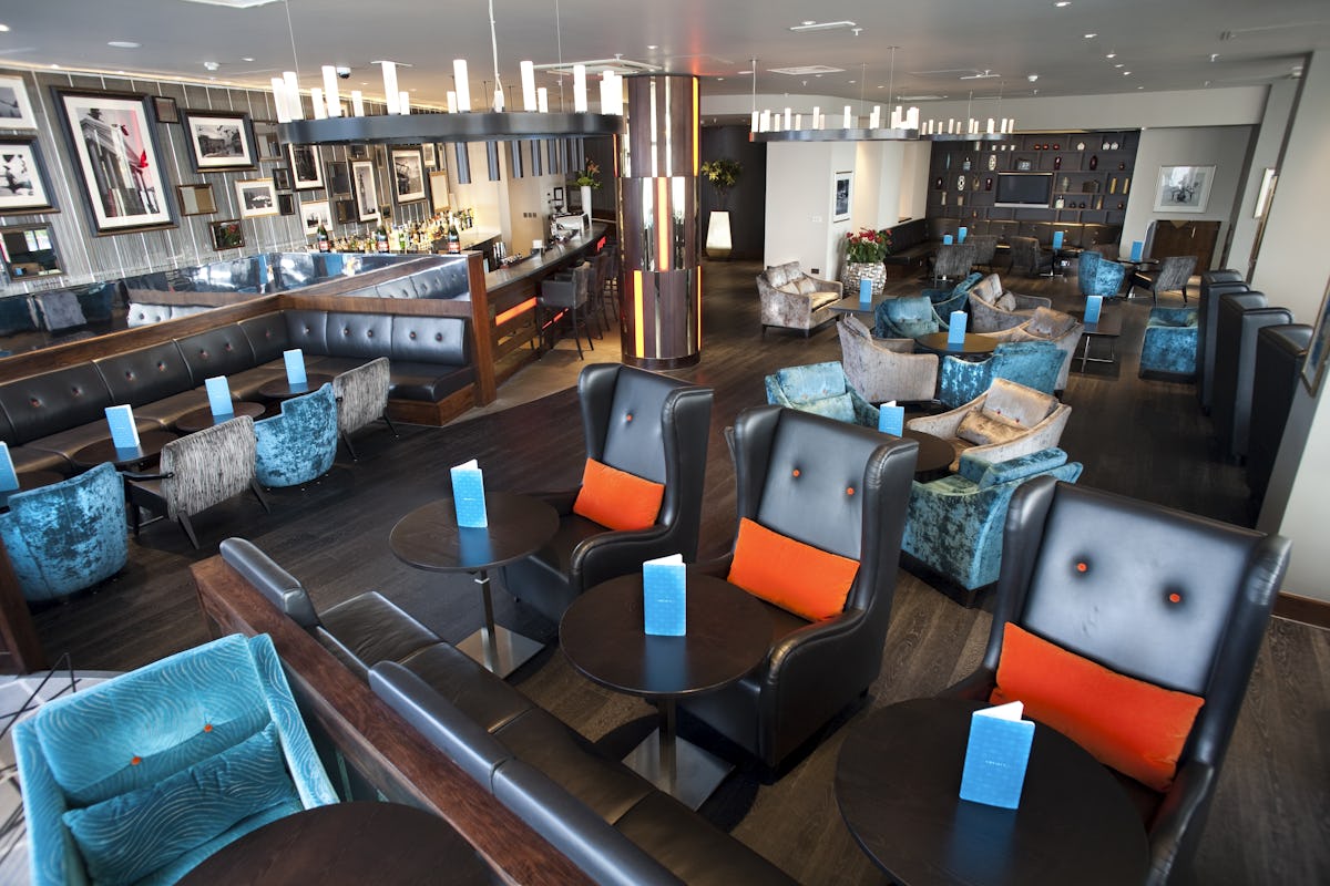 Society Bar & Restaurant at Hilton London Olympia