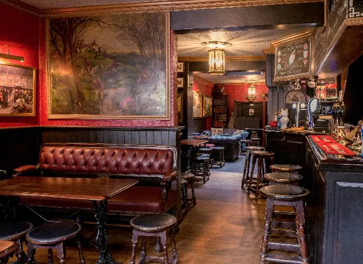 The Fox & Hounds - Passmore Street