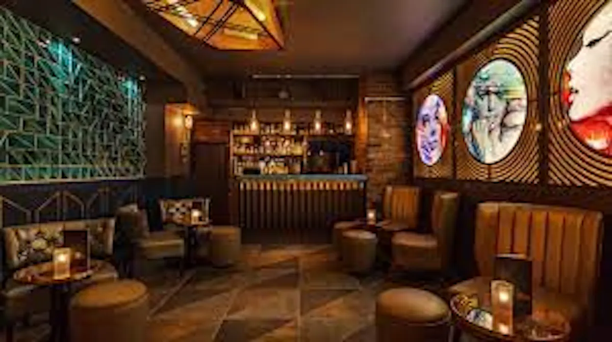 Dirty Martini Hanover Square
