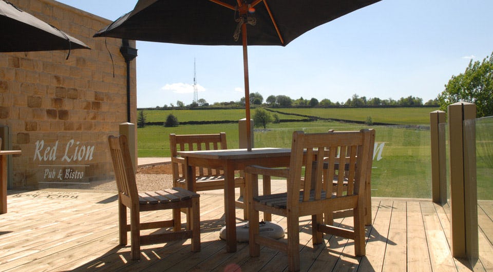 Red Lion Bar & Bistro