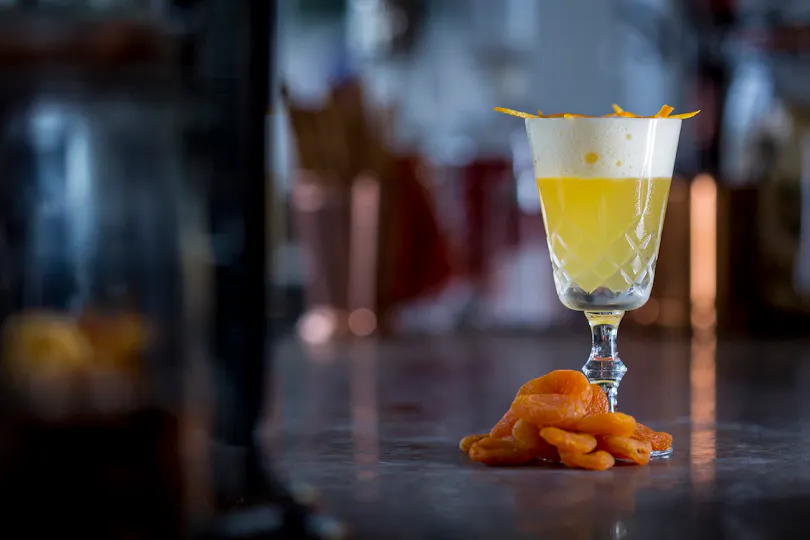 Le Pont de la Tour Bar & Grill
