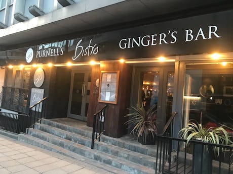 Ginger's Bar