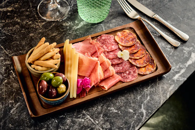 Arado Restaurant at Melia White House