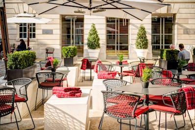 Chambers Restaurant at the Apex Temple Court Hotel