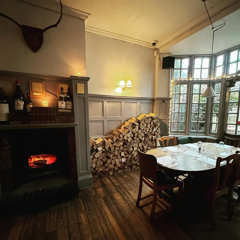 The Red Lion & Sun