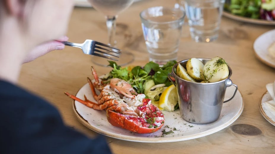 The Crab & Lobster Inn, Hampshire - Restaurant Review, Menu, Opening Times