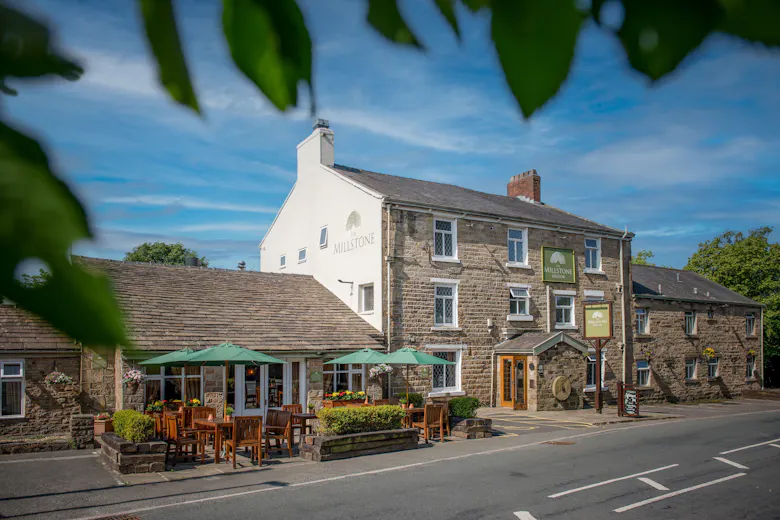 The Golden Lion - Settle