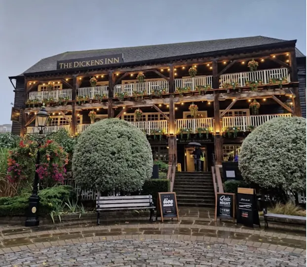 Pizzeria at the Dickens Inn
