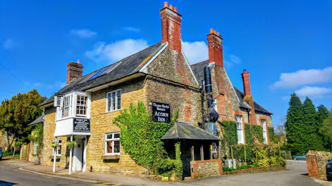 The Acorn Inn