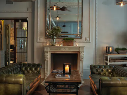 Scoff & Banter Kensington