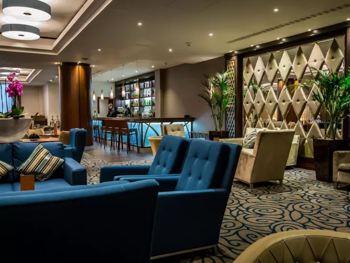 The Lounge at Kensington Close Hotel & Spa 