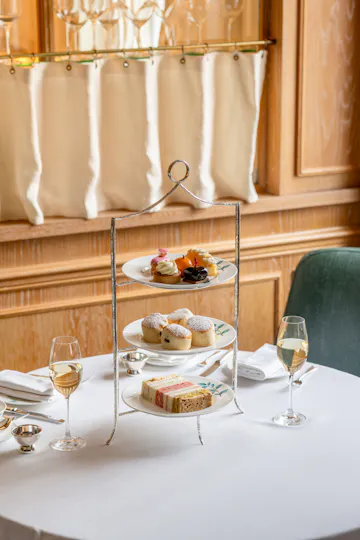 Diamond Jubilee Tea Salon at Fortnum & Mason 