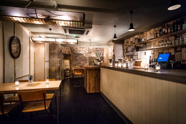 Flat Iron, London Restaurant Reviews, Bookings, Menus, Phone Number