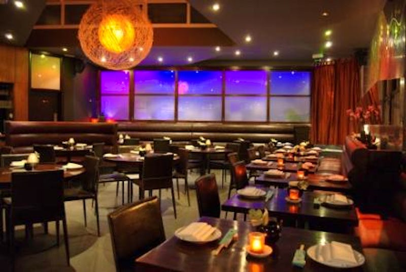 Tsunami restaurant la