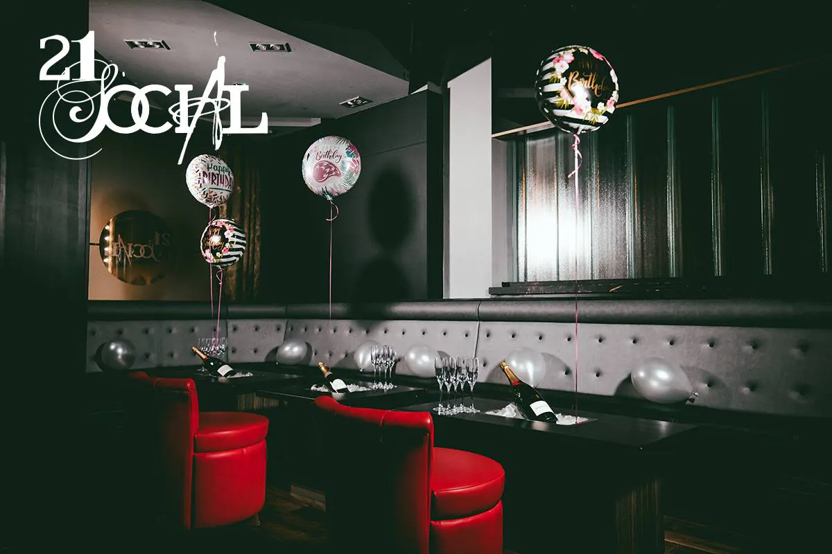 21 Social