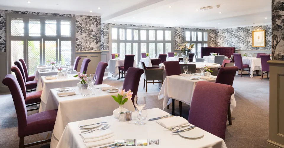 Harcourts Restaurant at Deans Place Hotel