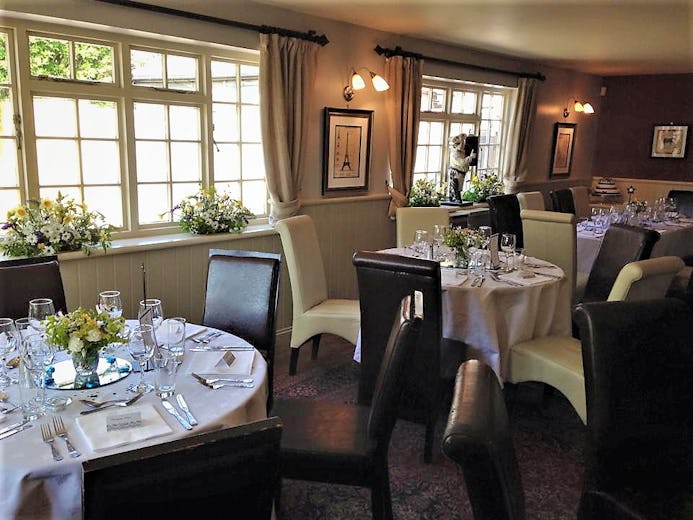 The Seven Stars Dinton