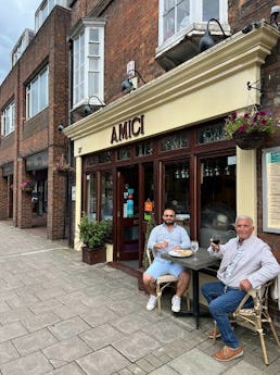 Amici - Bedford