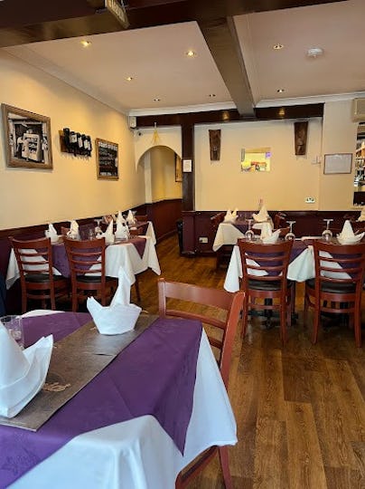 Amici - Bedford