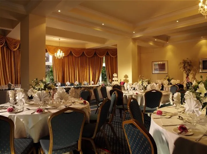 Alexanders Restaurant at The Queens Hotel