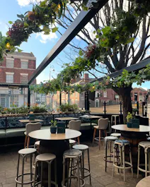 Bar Lounge